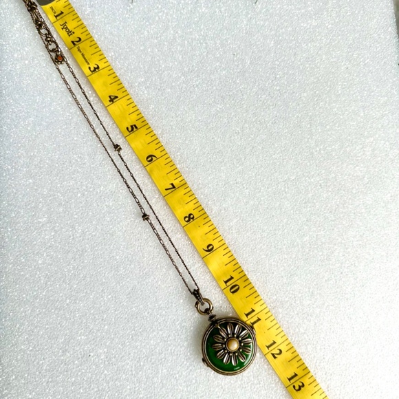 LUCKY Necklace - Brass Flower & Green Enamel Necklace 20” w/Extender - Picture 9 of 10